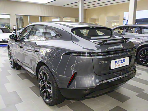 2025�� Max ���������