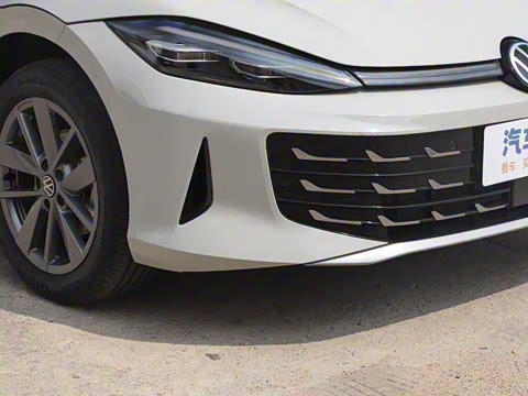 2026�� ���L 300TSI ����