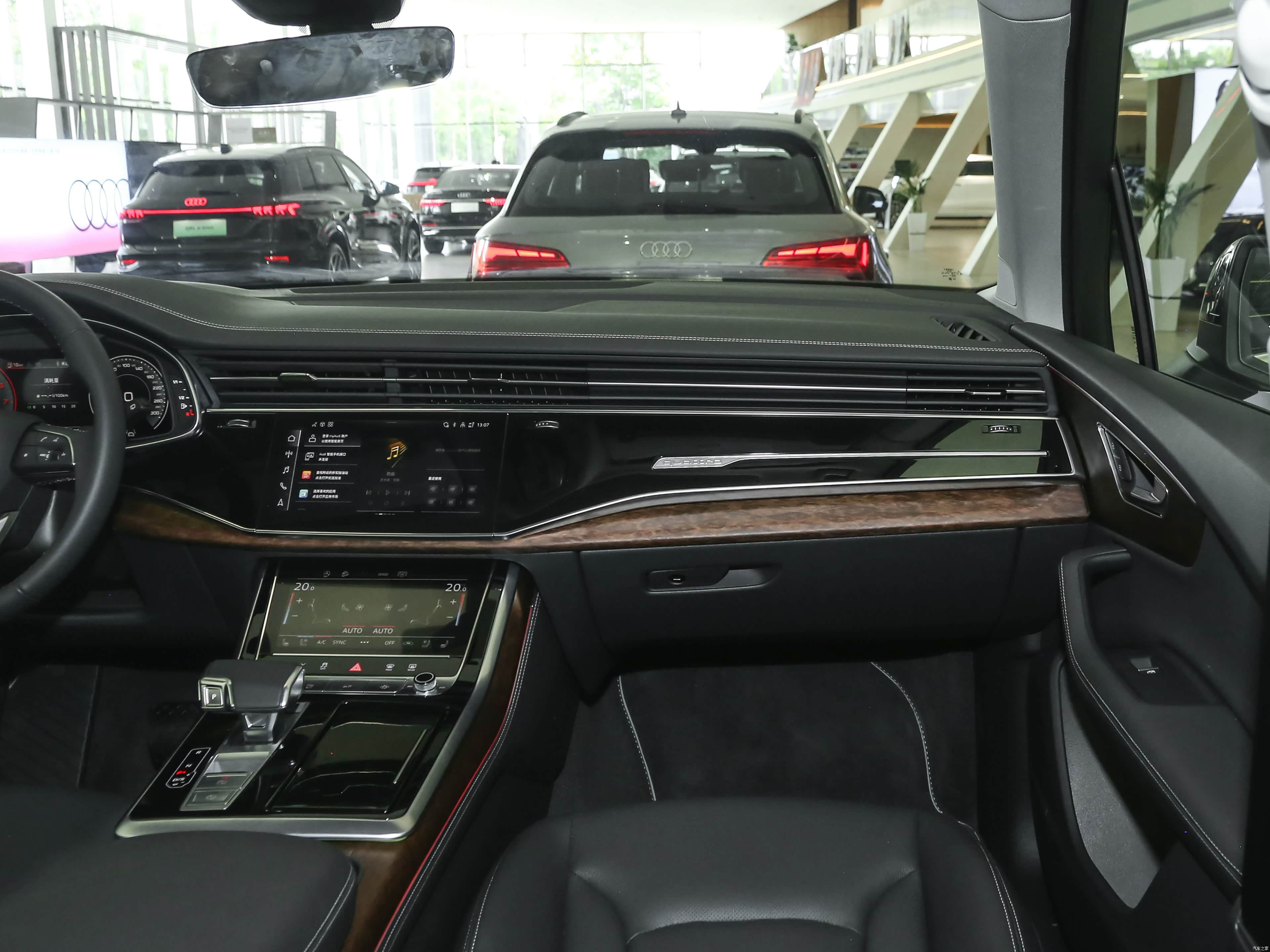 Audi Q7, миниатюра 14