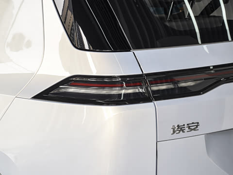 2025�� Plus 430 ������