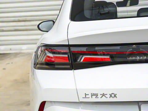 2026�� ���L 300TSI �趯��