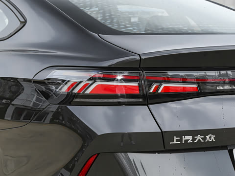 2026�� ���L 300TSI ����