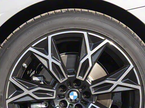 2026�� 735Li ������װ