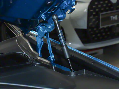 2025�� 330Li M�˶���ҹ��װ