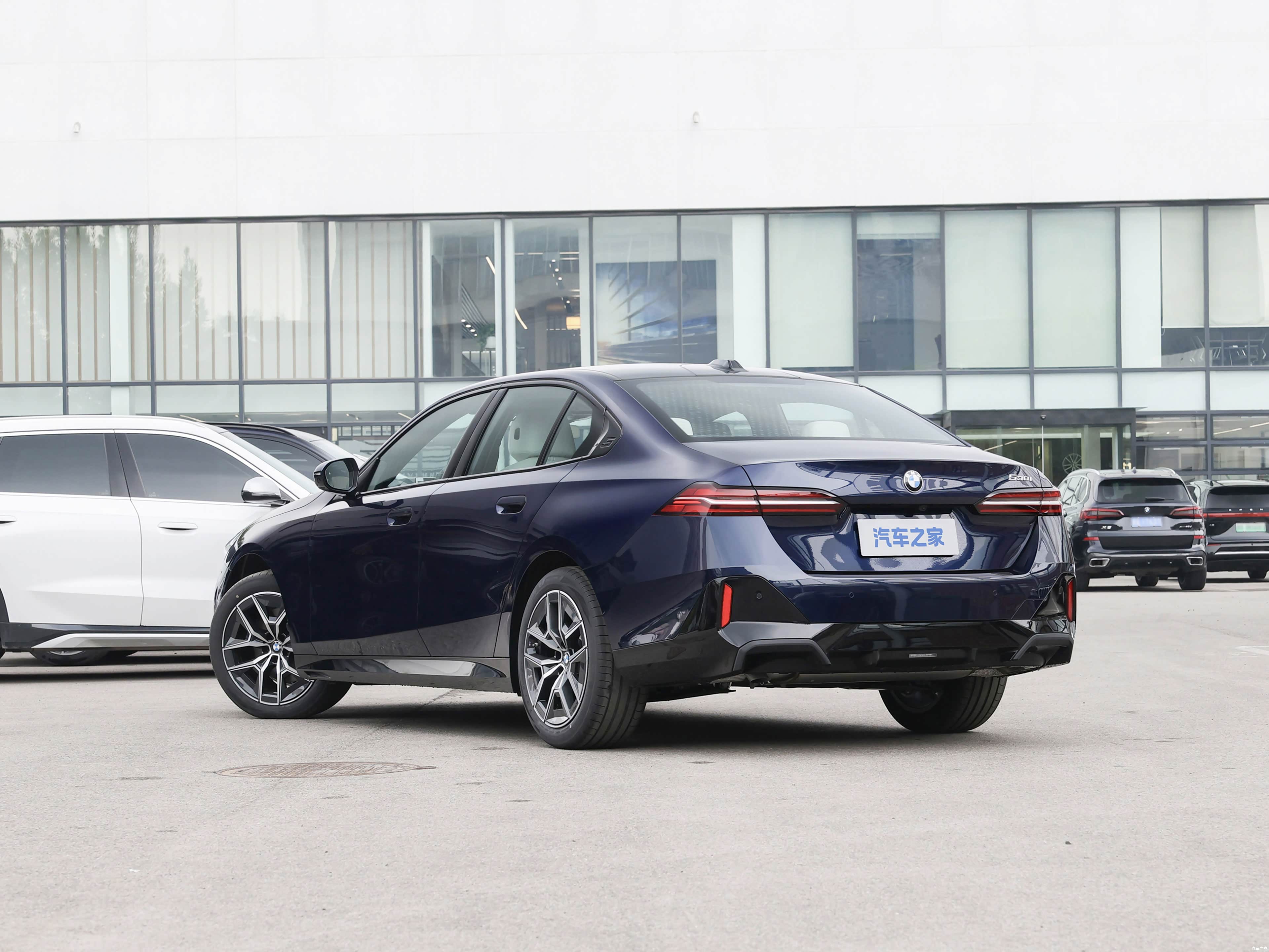 BMW 5 Series, миниатюра 5