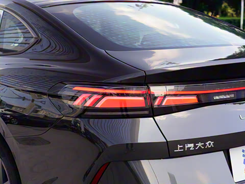 2026�� ���L 300TSI ��а�