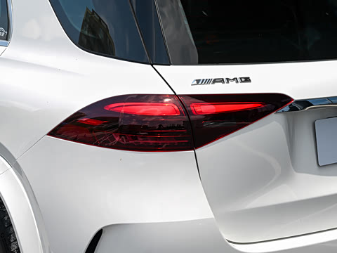 2026�� AMG GLE 53 4MATIC+