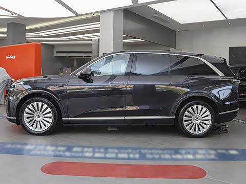 2025�� Ultra ������