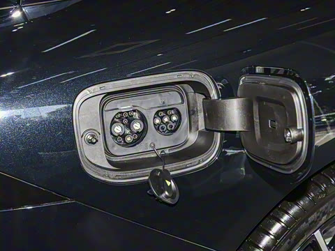 2026�� ���� 725 Max �콢��