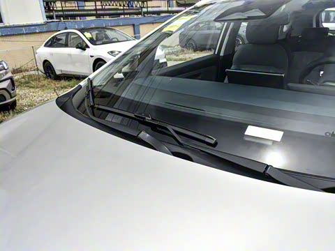 2025�� Plus 610 ������