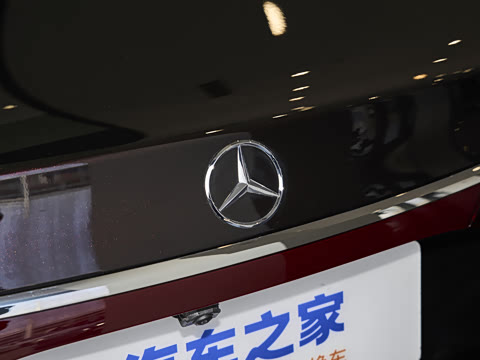 2026�� E 300 L ������