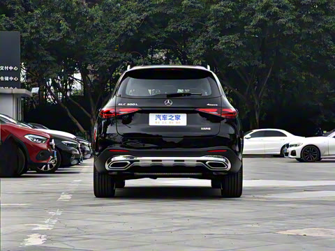 2026�� GLC 300 L 4MATIC ������