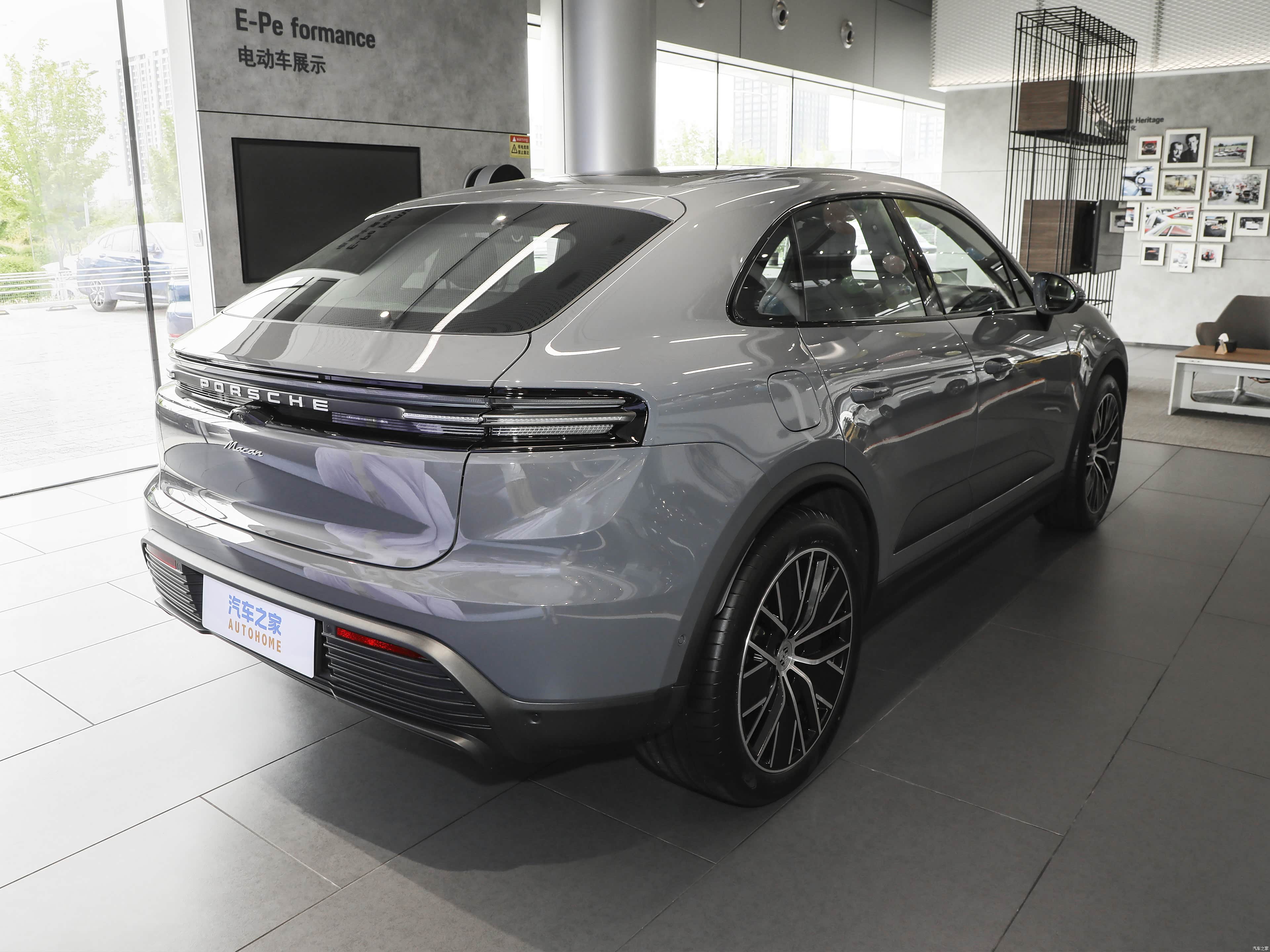 Porsche Macan, миниатюра 7