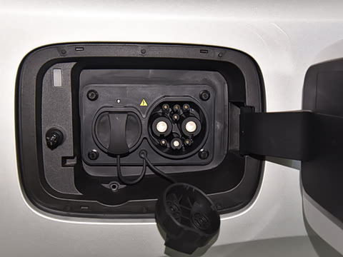 2025�� 185KM�����