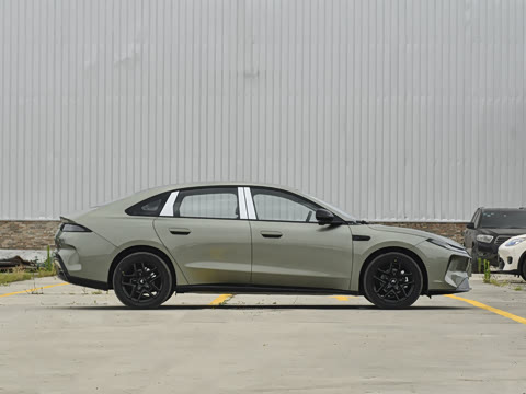 2026�� 535 MAX+�����