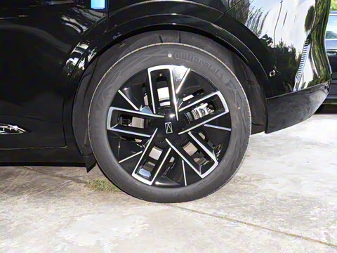 2025�� Max �����