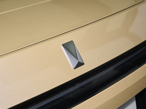 2025�� �Ŀ� Max ���̰�