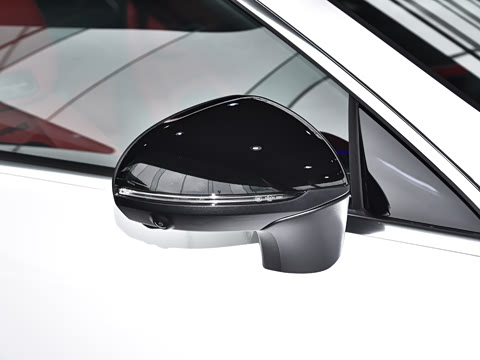 2026�� AMG CLE 53 4MATIC+ ������ܳ�