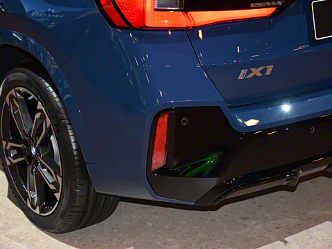 2025�� xDrive30L M�˶���ҹ��װ