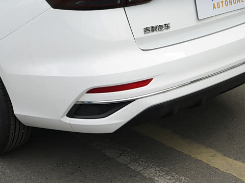 2027�� ���� 1.5L CVT������