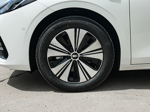2026�� EM-i 235km ̽��+��