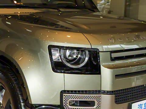 2025�� 90 3.0T P400 X-Dynamic HSE