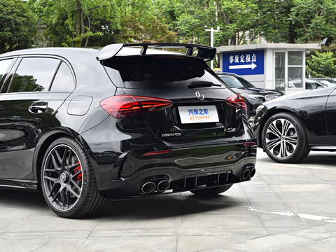 2026�� AMG A 45 S 4MATIC+