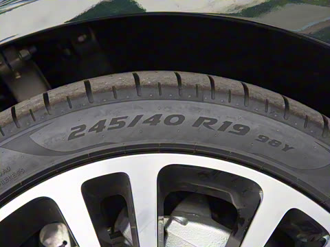 2025�� 2.0T P250 ��������������