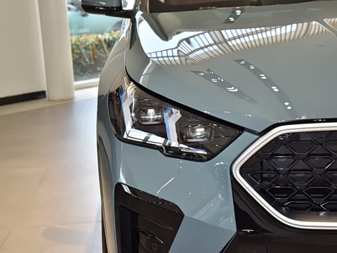 2025�� sDrive25i M�˶���װ