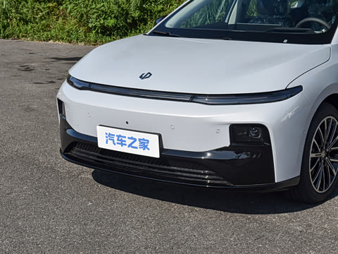 2027�� 590������