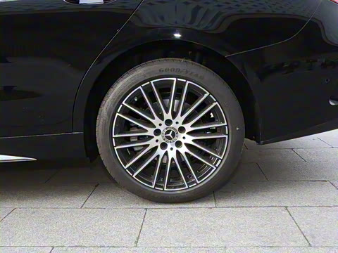 2026�� C 260 L �˶���