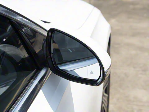 2025�� �Ŀ� E 260 L