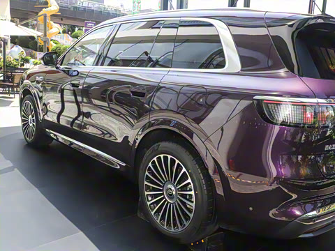 2025�� ���� Ultra ����������