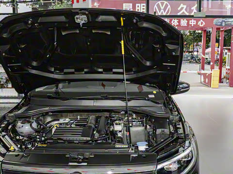 2025�� �Ŀ� 200TSI DSG����PRO��