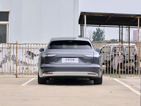 2025�� ���� Ultra��������