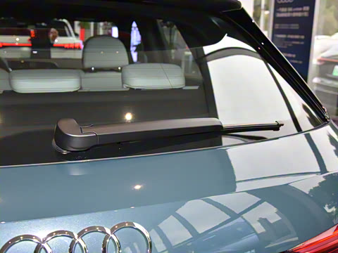 2025�� quattro 45�����ذ� 35TFSI  ��ȡ������