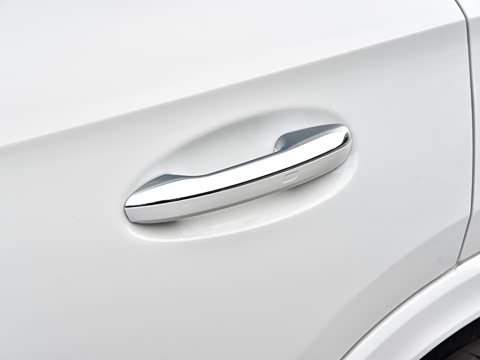 2026�� GLC 300 L 4MATIC ������