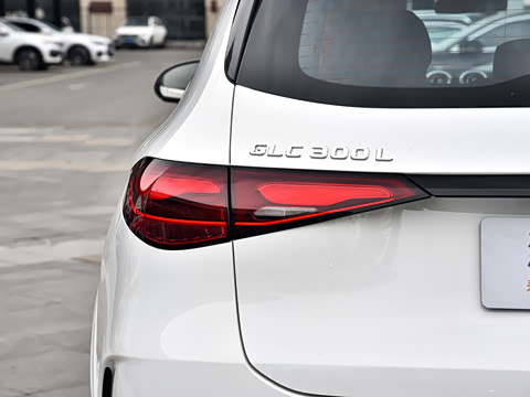 2026�� GLC 300 L 4MATIC ������