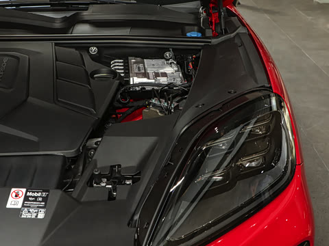 2025�� Cayenne 3.0T ���ΰ�