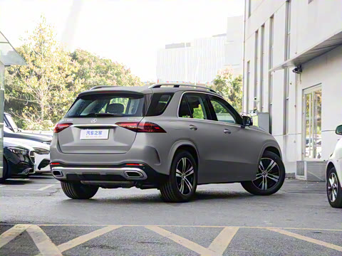 2025�� GLE 400 e 4MATIC