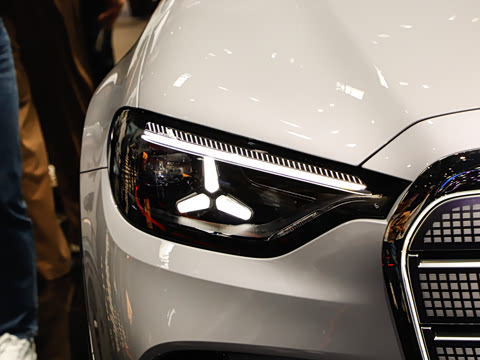 2026�� ����� 350 L 4MATIC