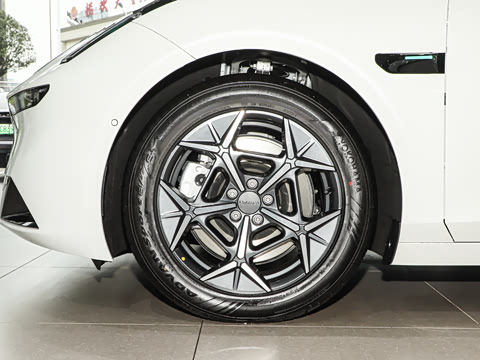 2025�� 120����Ultra H5