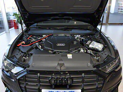 2025�� allroad quattro 55 TFSI ��̽�ռ�