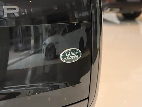 2026�� 3.0 L6 360PS SE�����