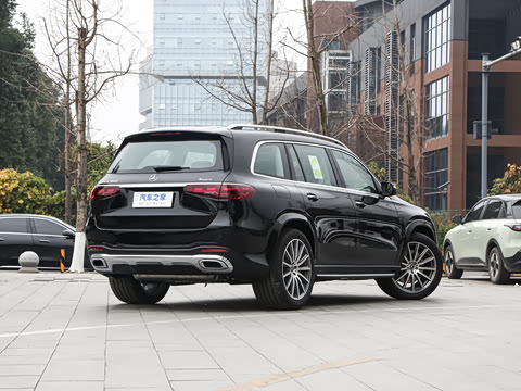 2026�� GLS 450 4MATIC ������