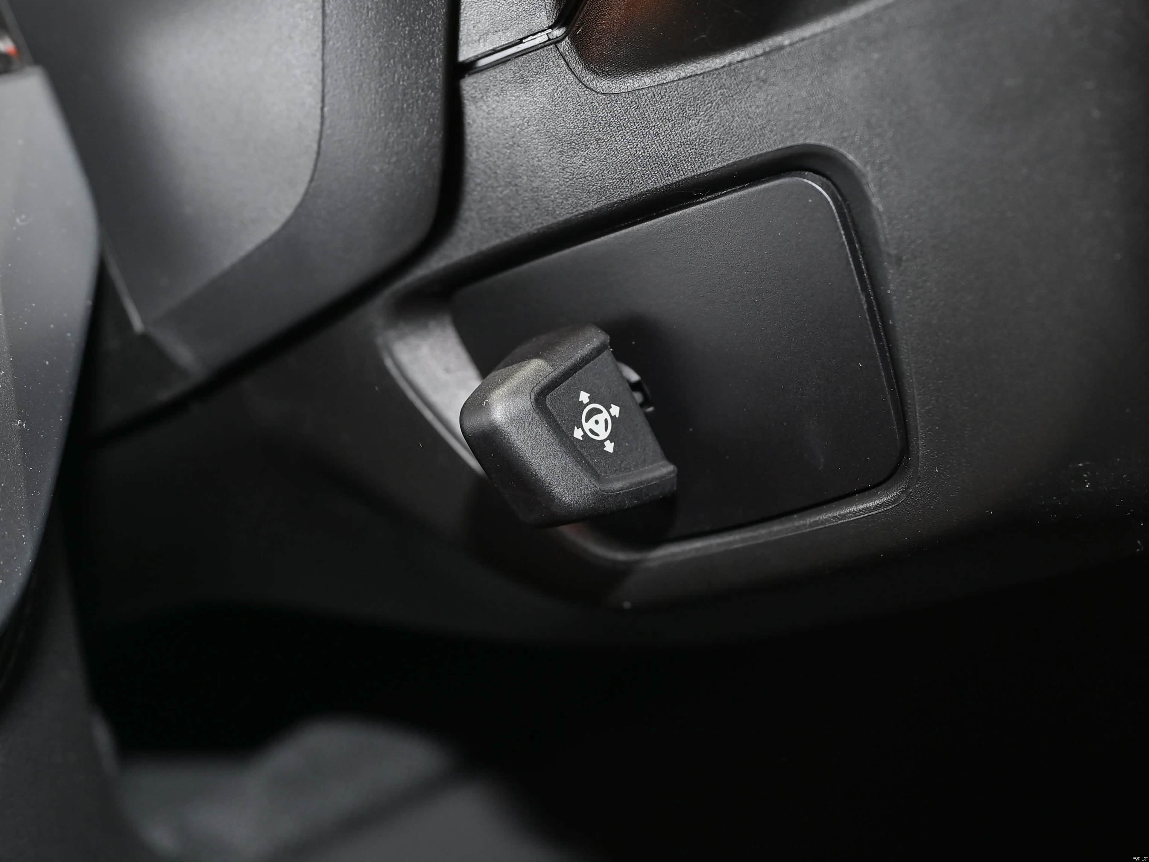 BMW XM, миниатюра 15