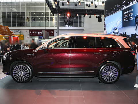 2025�� ���� Ultra�� 100kWh 6���棨896�߼����״