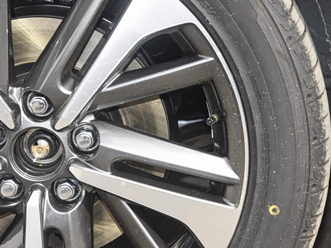 2026�� 2.0L CVT����PLUS��