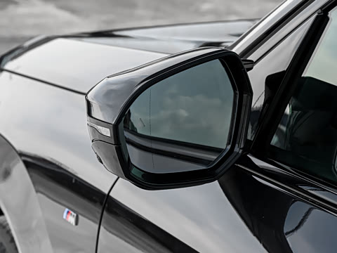 2026�� M50 xDrive