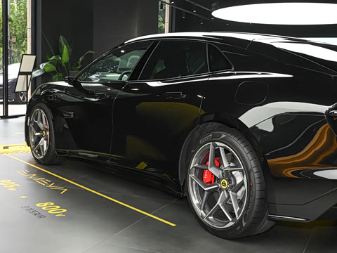 2026�� 600 SE 5��